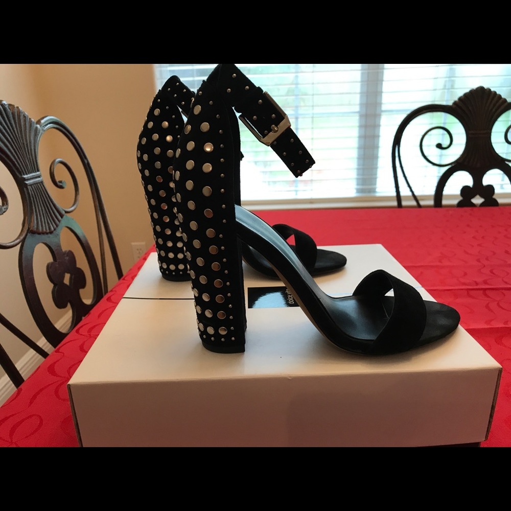 Dolce vita Hendrix.  Ankle strap Sandal